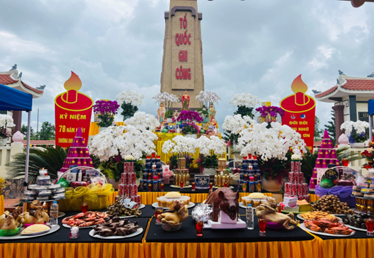Phường Sơn Nam tổ chức lễ cầu siêu và thắp nến tri ân kỷ niệm 78 năm ngày thương binh liệt sỹ 27/7/1947-27/7/2025