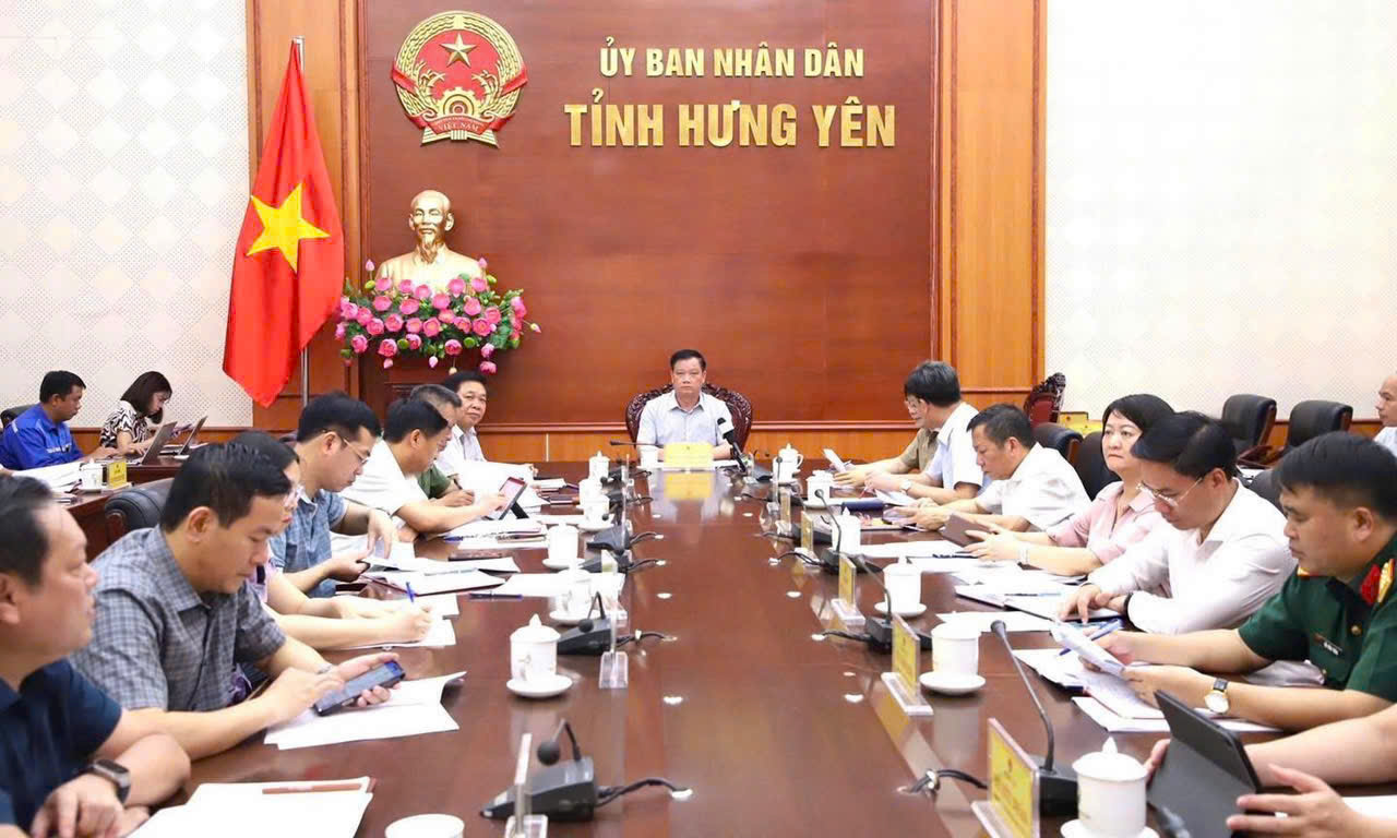 HỘI NGHỊ TRỰC TUYẾN CHÍNH PHỦ VỚI CÁC ĐỊA PHƯƠNG TẠI CÁC ĐIỂM CẦU VỀ CÔNG TÁC ỨNG PHÓ VỚI BÃO SỐ 3 NĂM 2025