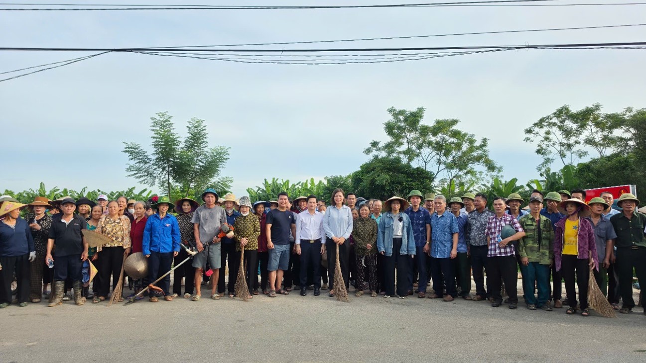 Phường Sơn Nam ra quân xóa “điểm đen” tập kết rác thải, góp phần xây dựng nếp sống văn minh đô thị