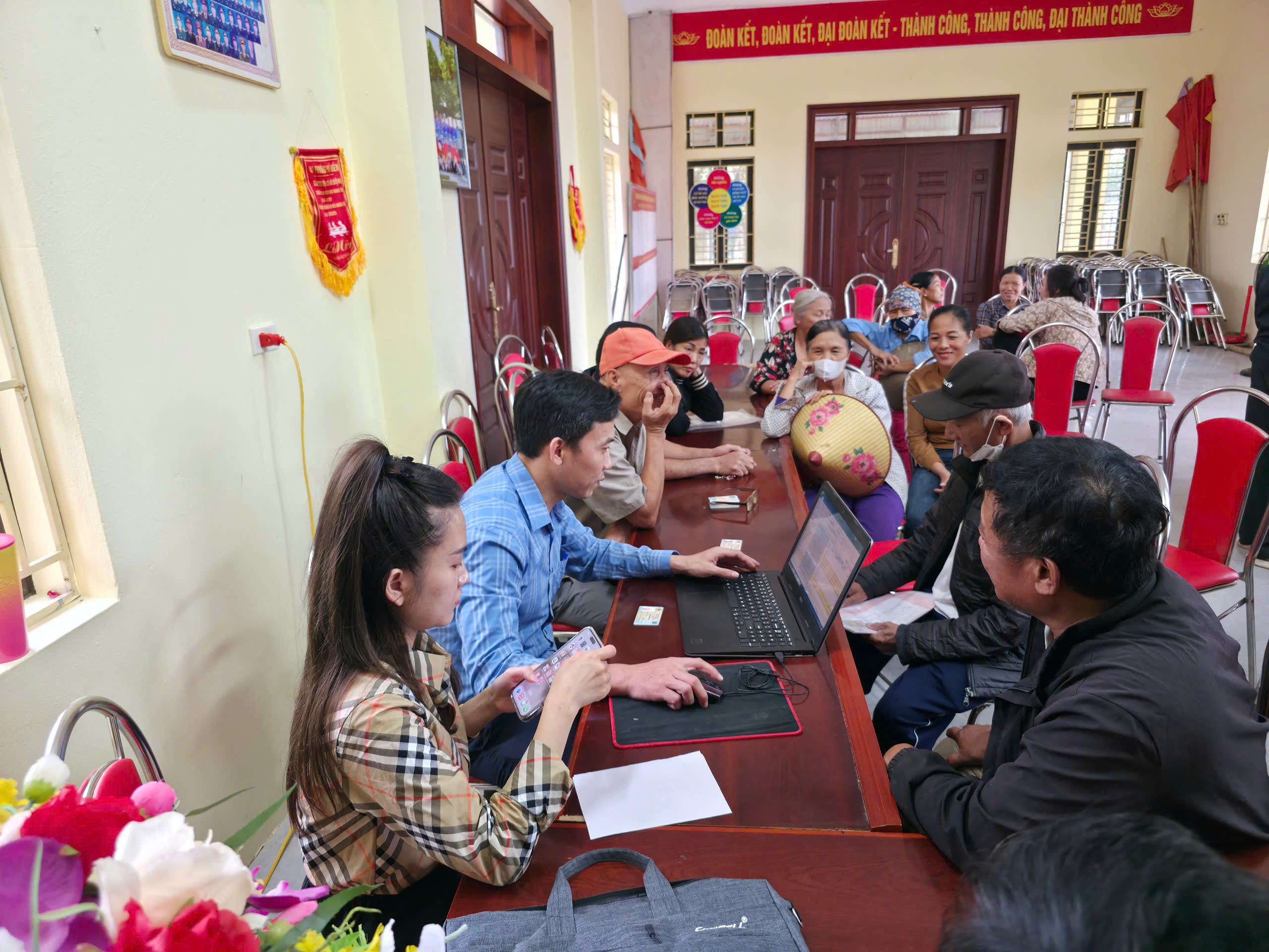 Phường Sơn Nam đẩy nhanh tiến độ thực hiện chiến dịch 90 ngày làm giàu, làm sạch cơ sở dữ liệu quốc gia về đất đai trên địa bàn phường