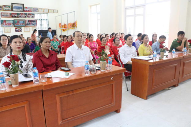 Phường Sơn Nam ra mắt mô hình khu dân cư " Đoàn kết, ấm no, hạnh phúc"  và ký cam kết đảm bảo an ninh trật tự năm 2026