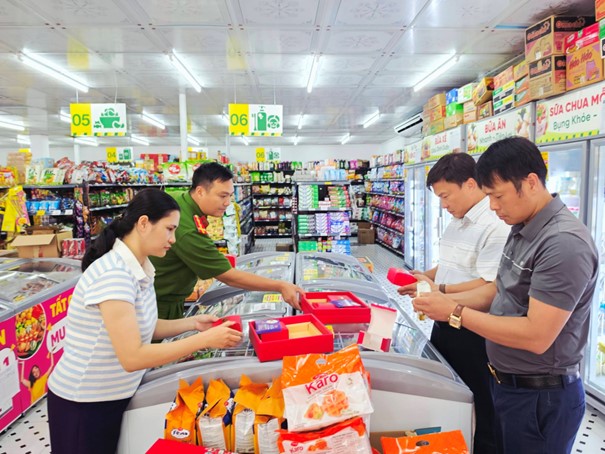 Phường Sơn Nam tăng cường kiểm tra an toàn thực phẩm dịp Tết Trung thu năm 2026
