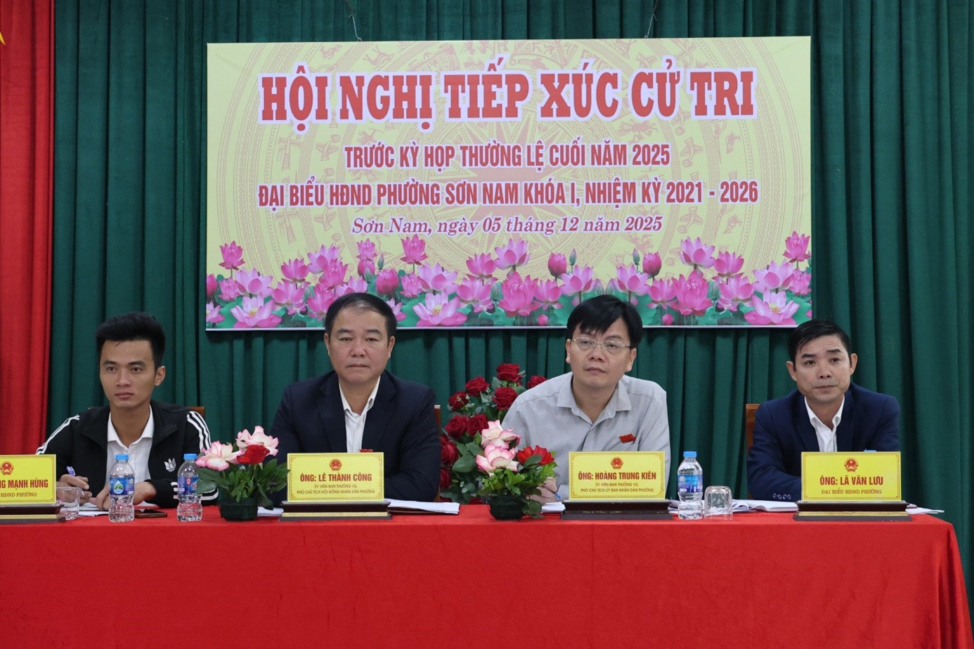 Hội nghị tiếp xúc cử tri giữa Tổ đại biểu Hội đồng nhân dân phường Sơn Nam – Tổ số 7 và tổ số 8 với cử tri của xã Hùng Cường ( cũ)