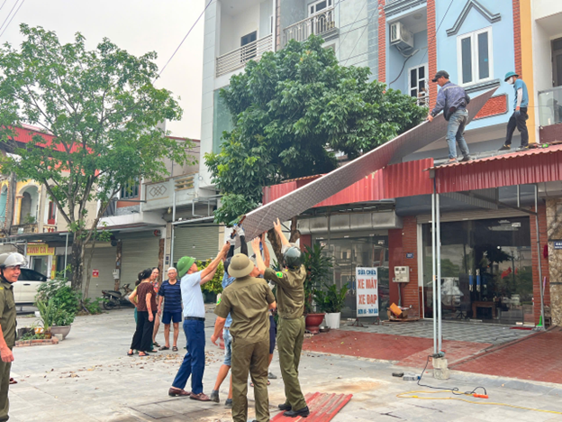 Phường Sơn Nam tiếp tục ra quân lập lại trật tự đô thị trên địa bàn phường
