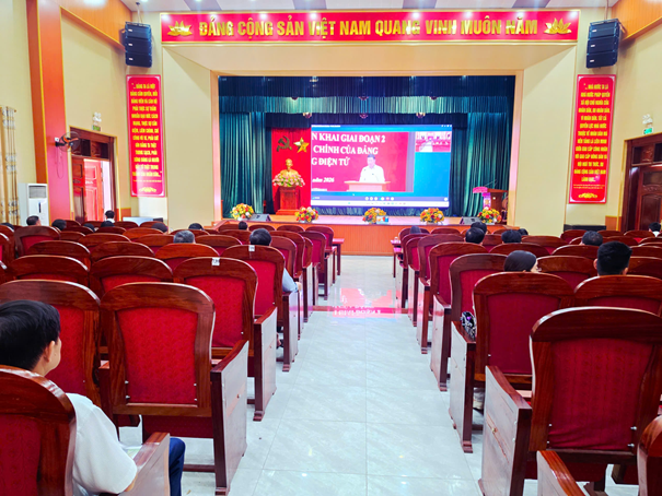 Phường Sơn Nam tham dự hội nghị tập huấn triển khai thủ tục hành chính của Đảng trên môi trường điện tử, giai đoạn 2