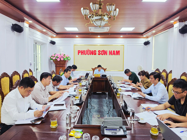 UBND phường Sơn Nam họp bàn một số nội dung quan trọng