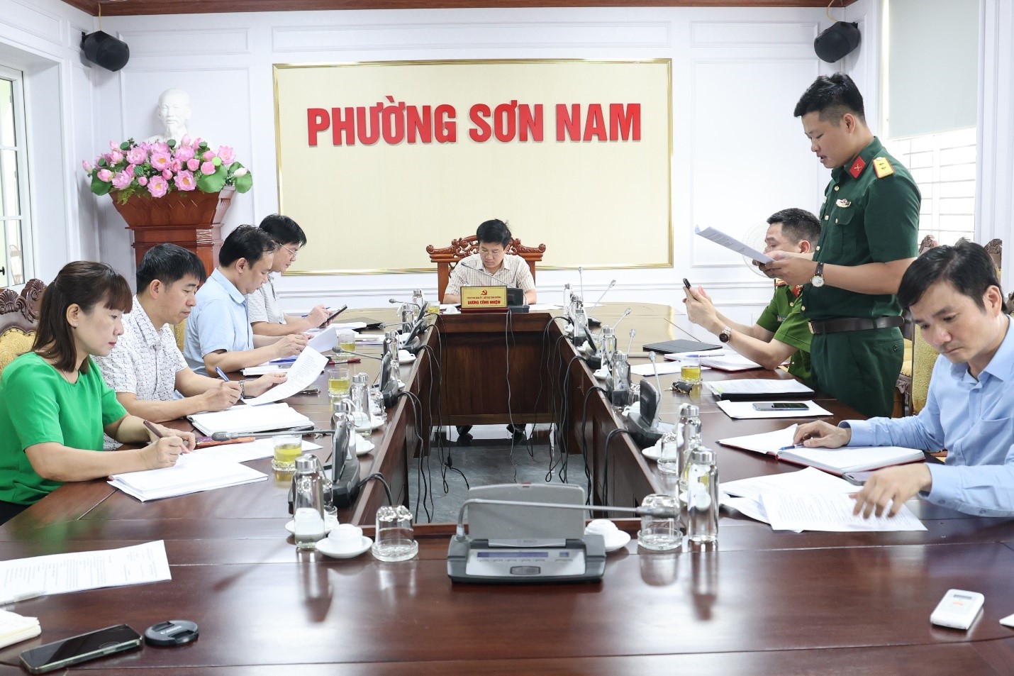 Ủy ban nhân dân phường Sơn Nam họp bàn một số nội dung quan trọng