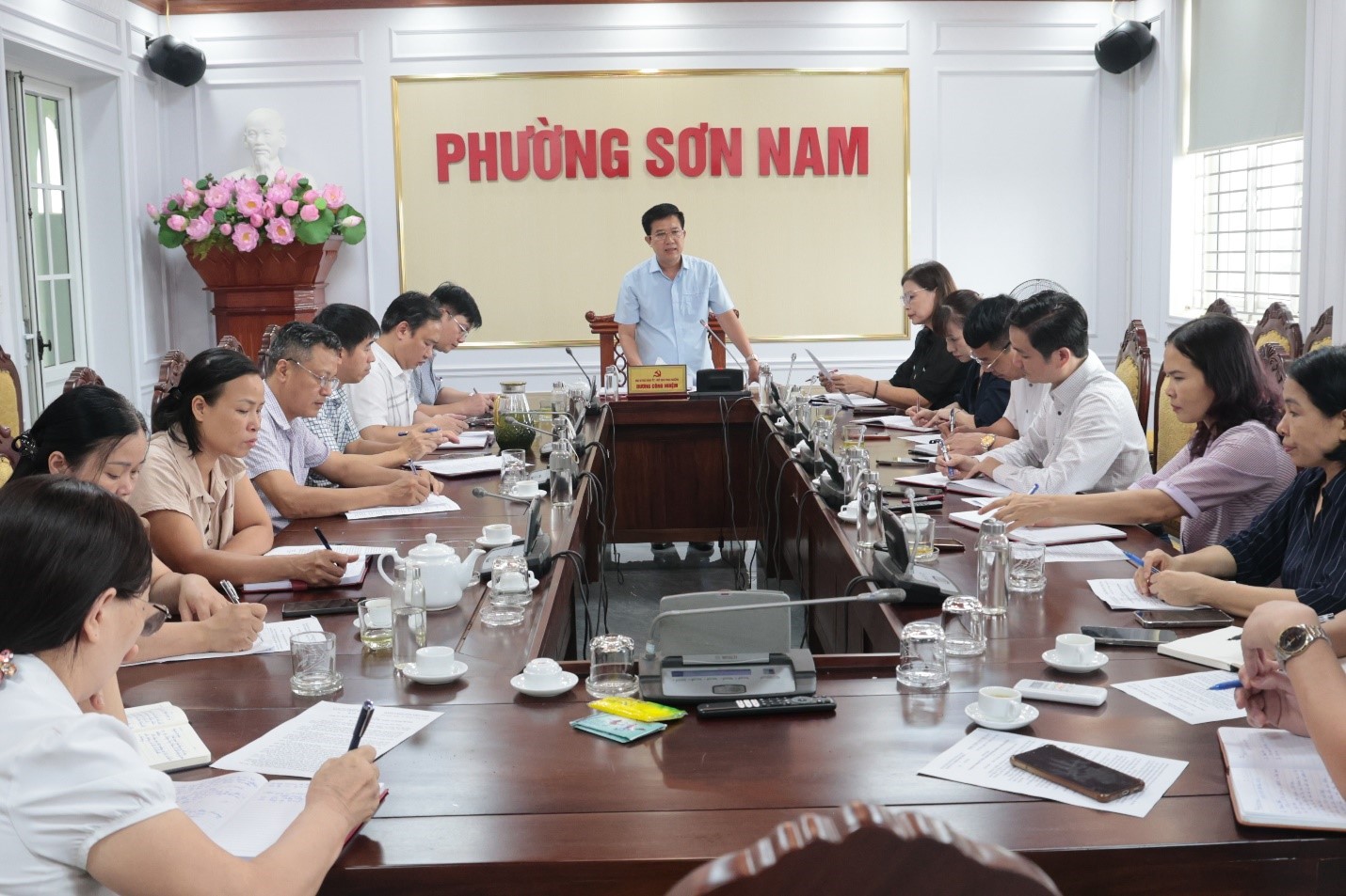 Đảng ủy UBND phường Sơn Nam giao ban công tác tháng 7, triển khai nhiệm vụ trọng tâm tháng 8 năm 2026