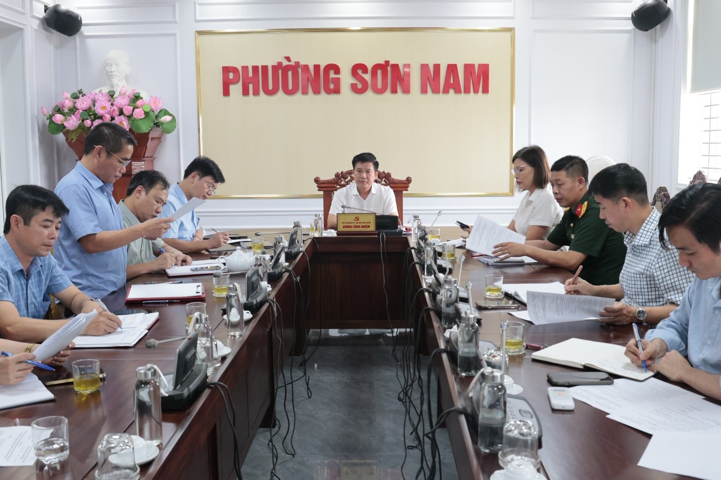 UBND phường Sơn Nam họp nghe báo cáo tiến độ giải phóng mặt bằng các dự án trọng điểm trên địa bàn