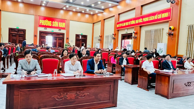 Hội nghị trực tiếp kết hợp trực tuyến thông báo nhanh kết quả Hội nghị lần thứ 13 Ban Chấp hành Trung ương Đảng; nghiên cứu, học tập, quán triệt, triển khai thực hiện Nghị quyết Đại hội đại biểu Đảng bộ tỉnh Hưng Yên lần thứ I, nhiệm kỳ 2025 - 2030 và một số Chỉ thị, Kết luận, Quy định của Đảng