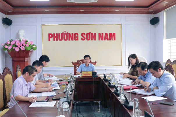 UBND phường Sơn Nam họp bàn triển khai một số nội dung về giải ngân vốn đầu tư công và phương án giá đất phục vụ công tác bồi thường, giải phóng mặt bằng
