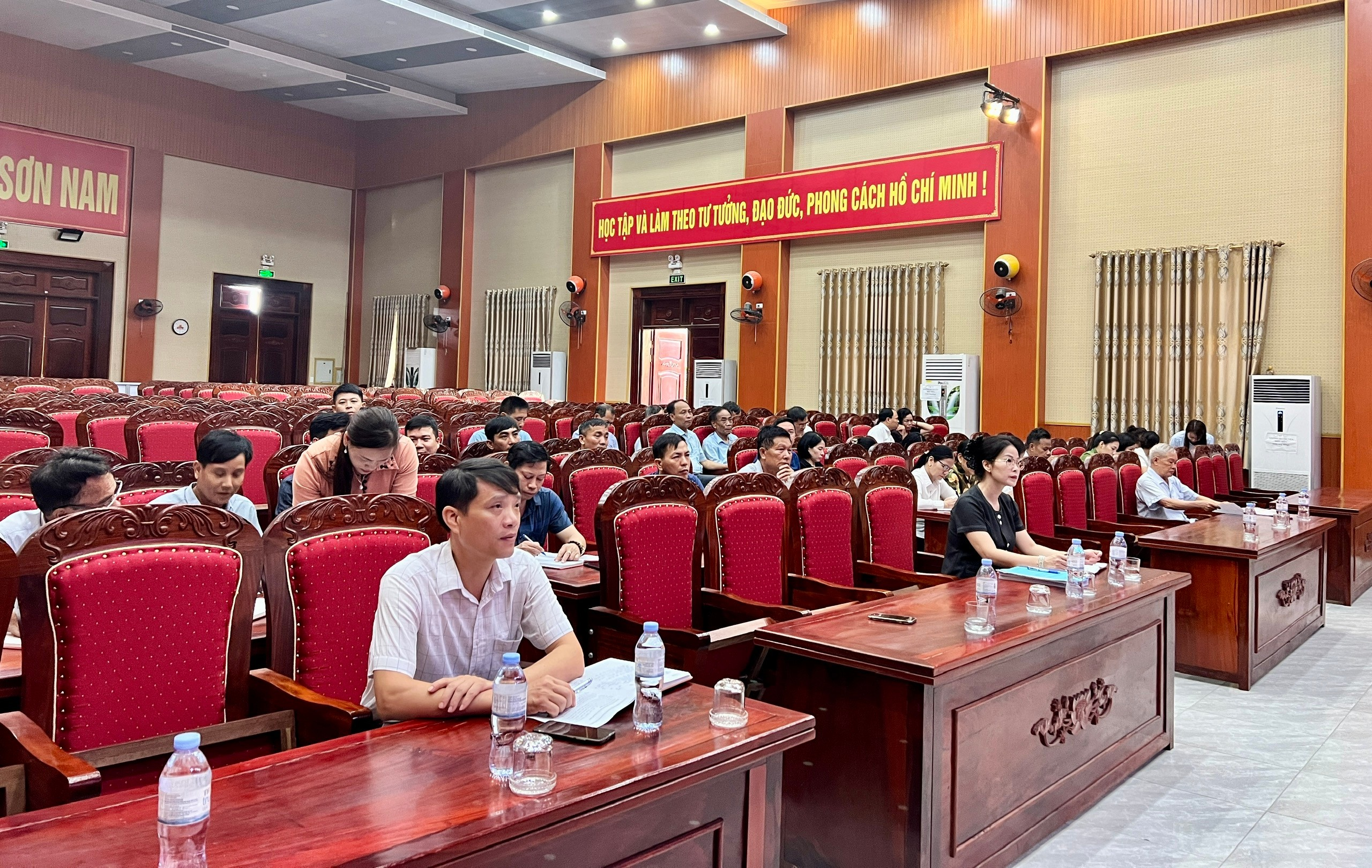 Phường Sơn Nam tổ chức hội nghị giao ban công tác kiểm tra, giám sát và thi hành kỷ luật đảng quý III năm 2025