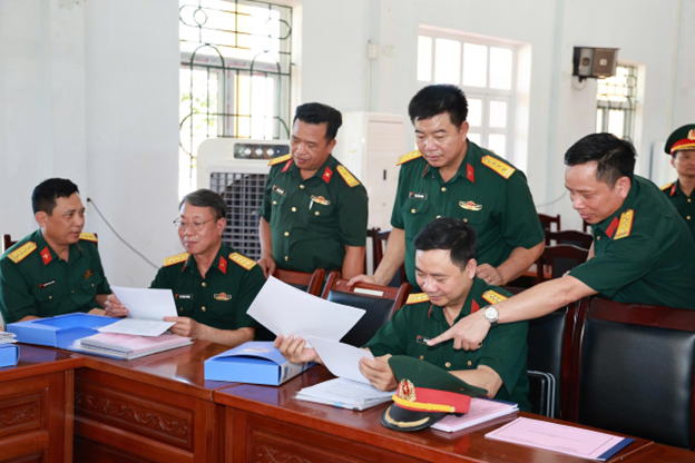 Đoàn kiểm tra số 1 của Tổng cục Chính trị Tổng cục Chính trị Quân đội nhân dân Việt Nam kiểm tra công tác Đảng, công tác chính trị tại Ban Chỉ huy Quân sự phường Sơn Nam