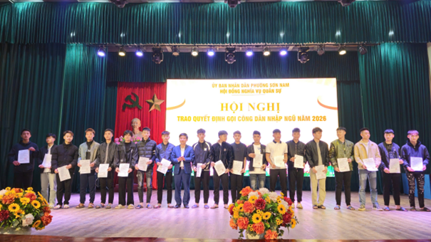 Phường Sơn Nam tổ chức Hội nghị trao quyết định gọi công dân nhập ngũ năm 2026