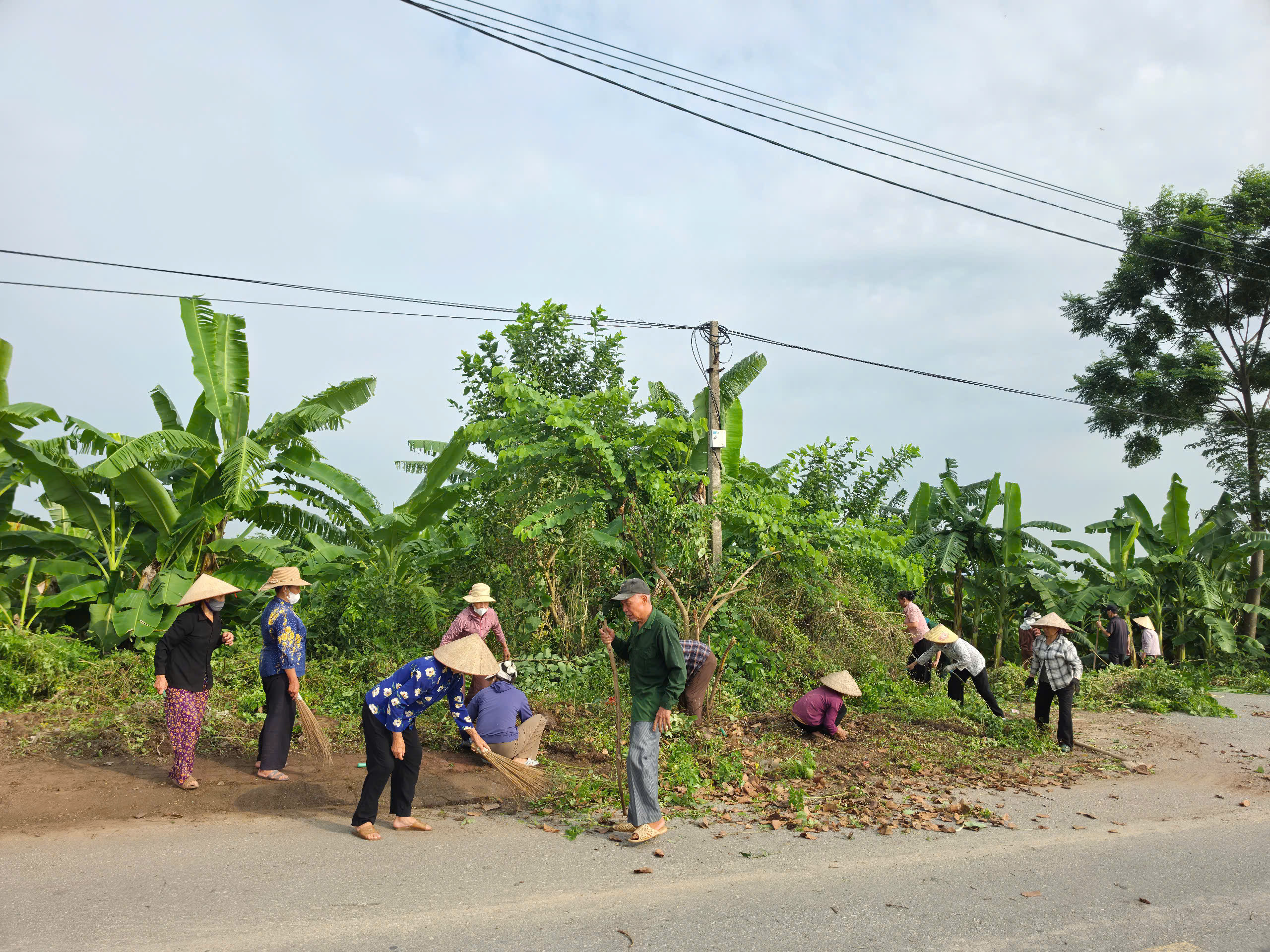 Phường Sơn Nam: Lan tỏa khí thế ra quân tổng vệ sinh môi trường chào mừng Cách mạng Tháng Tám, Quốc khánh 2/9