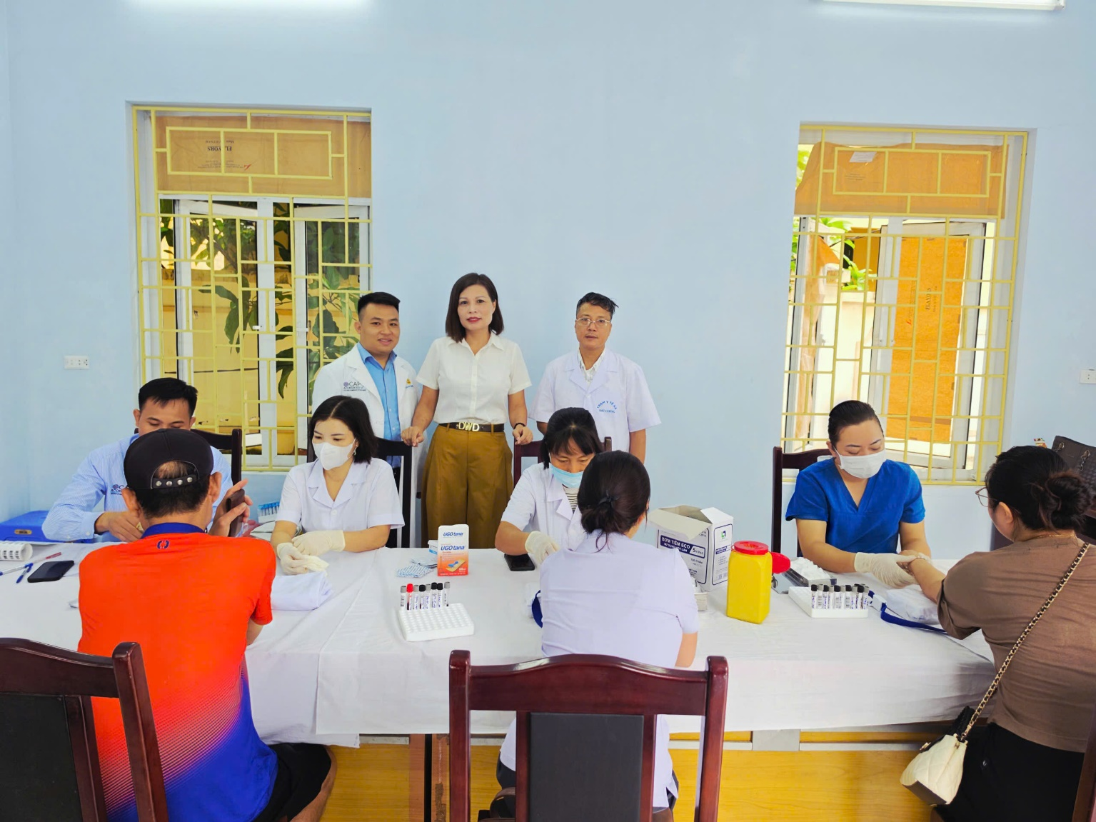 Phường Sơn Nam tổ chức khám sức khỏe định kỳ cho đội ngũ cán bộ, giáo viên các cơ sở giáo dục mầm non trên địa bàn