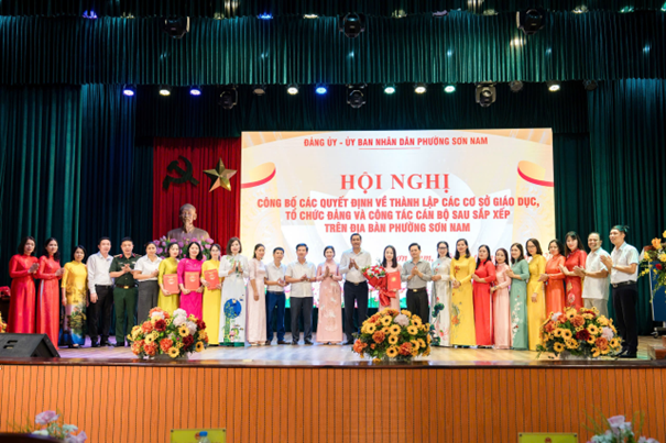 Phường Sơn Nam công bố các quyết định về thành lập cơ sở giáo dục, tổ chức Đảng và công tác cán bộ sau sắp xếp