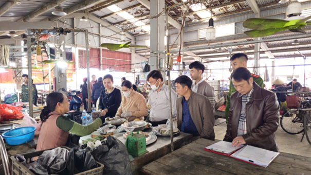 Phường Sơn Nam tăng cường kiểm tra an toàn thực phẩm dịp Tết Nguyên đán và Lễ hội Xuân 2026