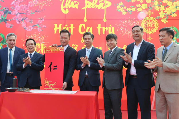 Triển lãm thư pháp, hát ca trù và cho chữ đầu xuân năm 2026