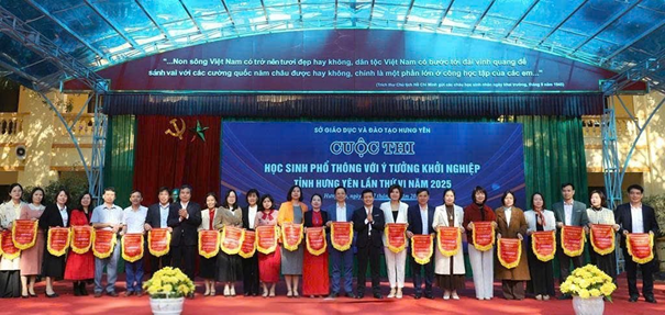 Trường Tiểu học & THCS Bảo Khê đạt giải nhì vòng chung kết cuộc thi “Học sinh phổ thông với ý tưởng khởi nghiệp” tỉnh Hưng Yên lần thứ VI, năm 2025